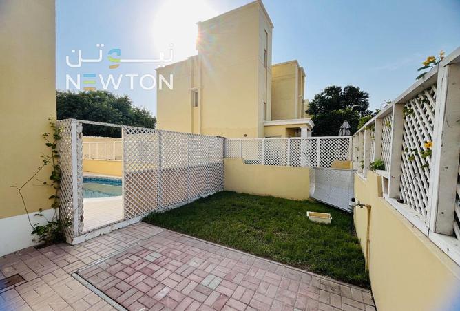 1002700 - Property Image 2