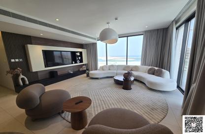 Apartment - 3 - 4 for rent in Marassi Al Bahrain - Diyar Al Muharraq - Muharraq Governorate