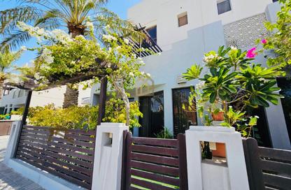 Villa - 4 - 5 for rent in Amwaj Avenue - Amwaj Islands - Muharraq Governorate