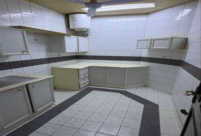 1000721 - Property Image 2