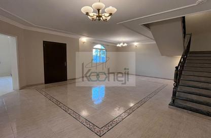 Villa - 4 - 5 for rent in Saar - Northern Governorate