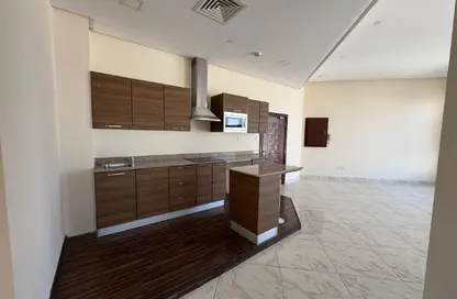 شقة - 3 غرف نوم - 2 حمامات للايجار في بو قوة - المحافظة الشمالية