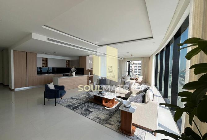 989717 - Property Image 2