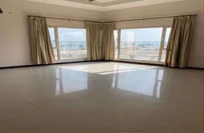 Apartment - 3 Bedrooms - 3 Bathrooms for rent in Tubli - Central Governorate