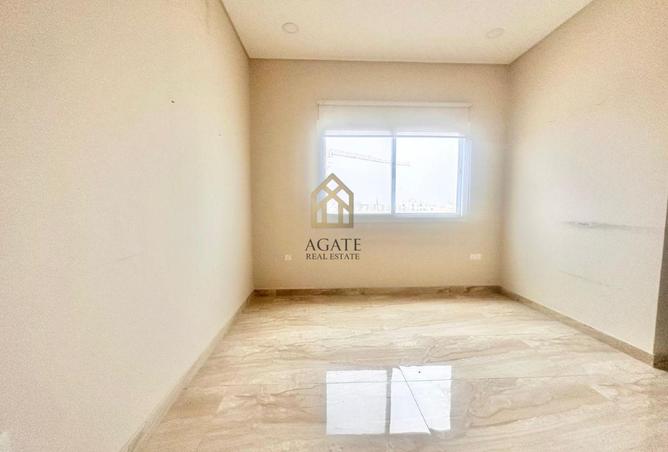 52571397 - صورة العقار 3