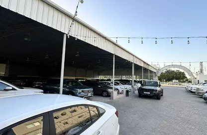 صالة عرض - استوديو - 2 حمامات للايجار في جدحفص - المحافظة الشمالية