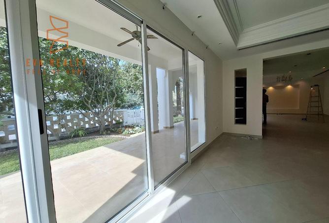 995411 - Property Image 3