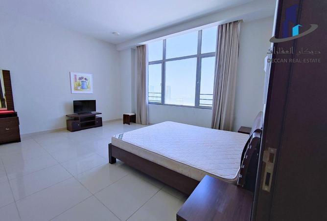 990192 - Property Image 2