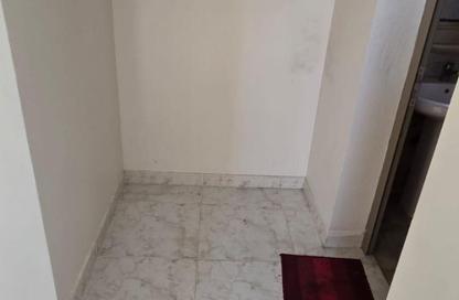 Apartment - 3 Bedrooms - 2 Bathrooms for rent in Maqabah - Northern Governorate Apartment - 3 Bedrooms - 2 Bathrooms for rent in Maqabah - Northern Governorate