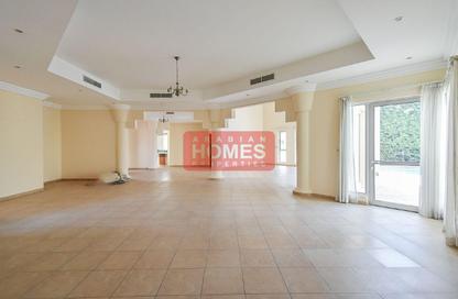 Villa - 4 Bedrooms - 5 Bathrooms for rent in Al Jasra - Northern Governorate