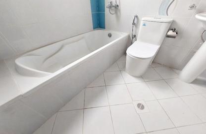 Whole Building - 2 Bedrooms - 2 Bathrooms for rent in Maqabah - Northern Governorate