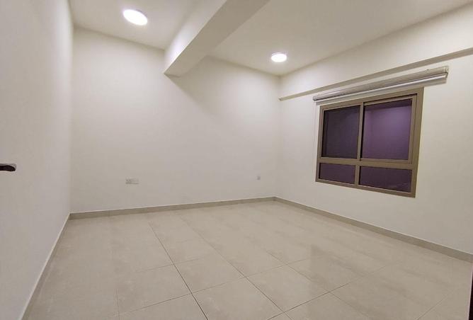 995779 - Property Image 2