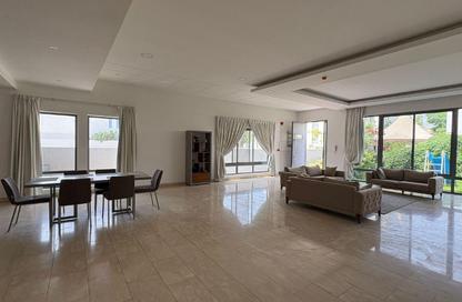 Villa - 4 Bedrooms - 6 Bathrooms for rent in Saar - Northern Governorate