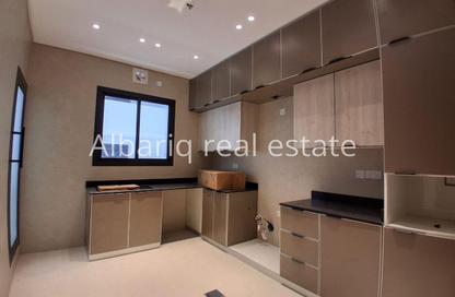 Apartment - 3 Bedrooms - 3 Bathrooms for sale in Hidd - Muharraq Governorate