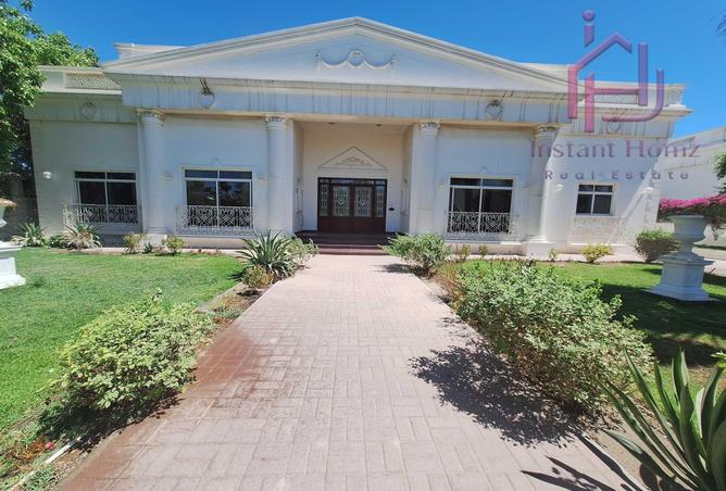 991162 - Property Image 2