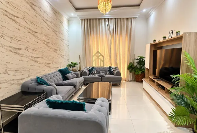 57702002 - Property Image 2