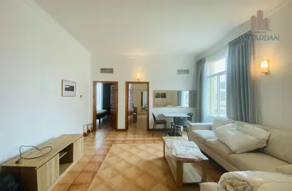 Apartment - 2 Bedrooms - 2 Bathrooms for rent in Mahooz - Manama - Capital Governorate