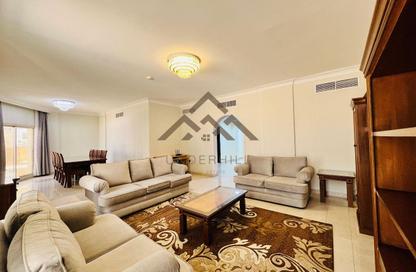 Apartment - 3 Bedrooms - 3 Bathrooms for rent in Al Juffair - Capital Governorate