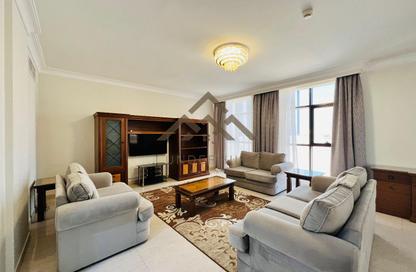Apartment - 3 Bedrooms - 3 Bathrooms for rent in Al Juffair - Capital Governorate