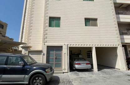 Whole Building - Studio - 7+ for sale in A'Ali - Central Governorate