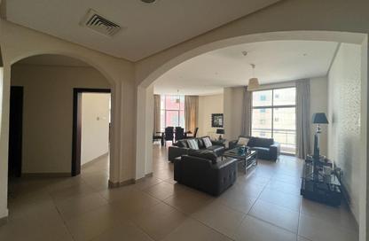 Apartment - 2 Bedrooms - 3 Bathrooms for rent in Seef - Capital Governorate