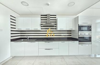 Apartment - 1 Bedroom - 2 Bathrooms for rent in Al Juffair - Capital Governorate