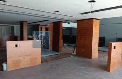 Show Room - Studio - 7+ Bathrooms for rent in Zinj - Manama - Capital Governorate