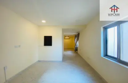 شقة - 2 غرف نوم - 2 حمامات للايجار في سار - المحافظة الشمالية