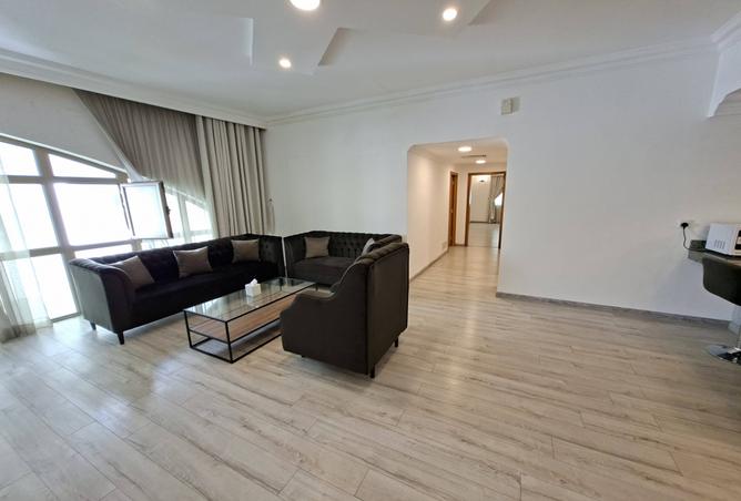 992226 - Property Image 2