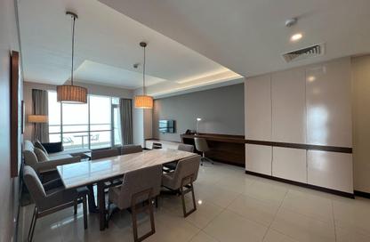 Apartment - 2 Bedrooms - 4 Bathrooms for rent in Al Juffair - Capital Governorate
