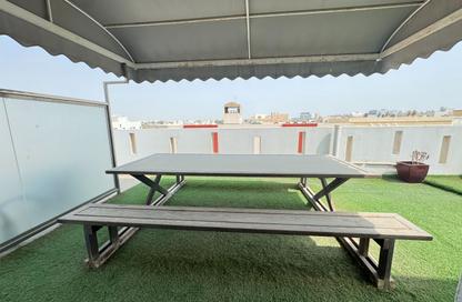 Apartment - 3 Bedrooms - 3 Bathrooms for rent in Maqabah - Northern Governorate