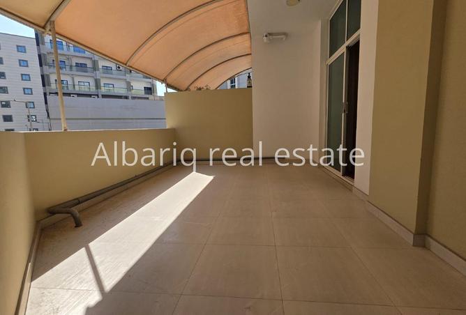 993323 - Property Image 3