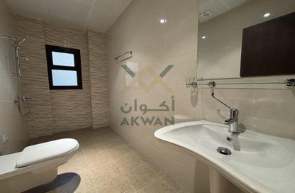 Apartment - 2 Bedrooms - 2 Bathrooms for rent in Al Juffair - Capital Governorate