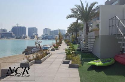 Villa - 4 Bedrooms - 5 Bathrooms for rent in Najma - Amwaj Islands - Muharraq Governorate
