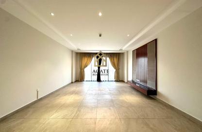 Apartment - 3 Bedrooms - 4 Bathrooms for sale in Hidd - Muharraq Governorate Apartment - 3 Bedrooms - 4 Bathrooms for sale in Hidd - Muharraq Governorate