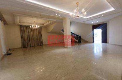 Villa - 5 Bedrooms - 5 Bathrooms for rent in Tubli - Central Governorate