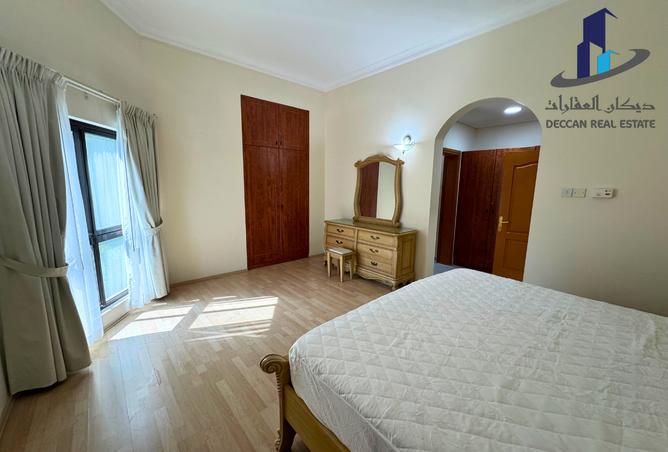 52170167 - Property Image 2