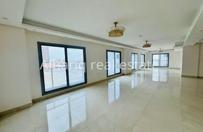 شقة - 3 غرف نوم - 4 حمامات للبيع في الحد - المحرق