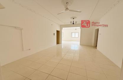 Apartment - 4 Bedrooms - 3 Bathrooms for rent in Sehla - Northern Governorate