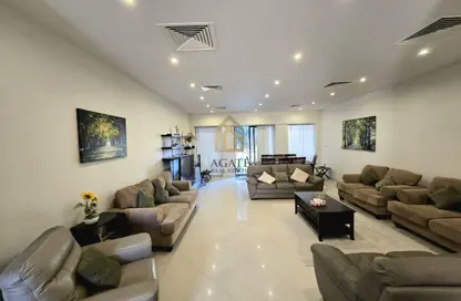 Villa - 2 Bedrooms - 3 Bathrooms for rent in Al Marsa Floating City - Amwaj Islands - Muharraq Governorate