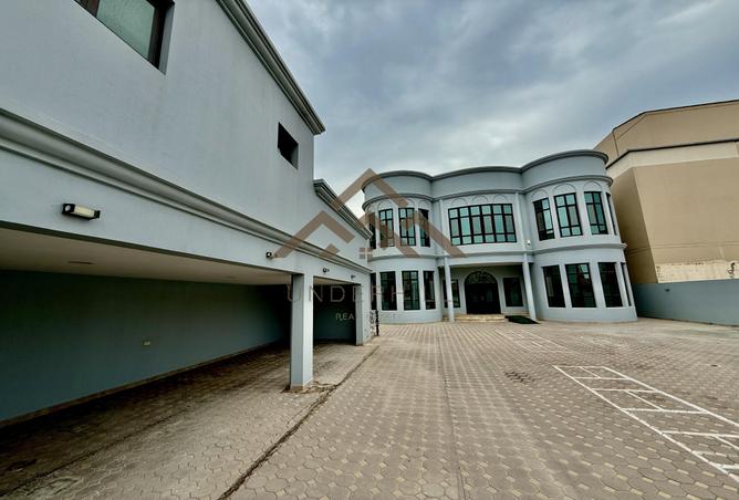 1002222 - Property Image 2