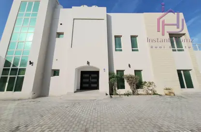 Villa - 4 Bedrooms - 6 Bathrooms for rent in Hamala - Northern Governorate