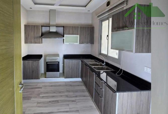 985018 - Property Image 3