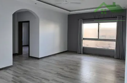 شقة - 2 غرف نوم - 2 حمامات للايجار في توبلي - المحافظة الوسطى