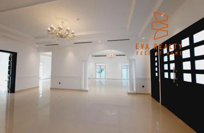 Villa - 4 Bedrooms - 6 Bathrooms for rent in Janabiya - Northern Governorate