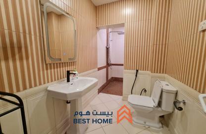 فيلا - 6 غرف نوم - 7 حمامات للبيع في توبلي - المحافظة الوسطى