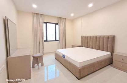 Apartment - 1 Bedroom - 1 Bathroom for rent in Sanabis - Manama - Capital Governorate