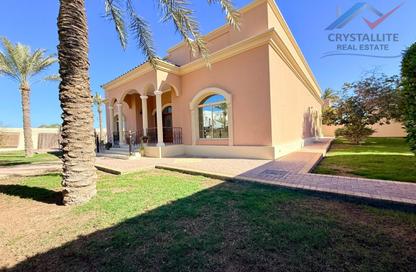 Villa - 4 Bedrooms - 5 Bathrooms for rent in Janabiya - Northern Governorate