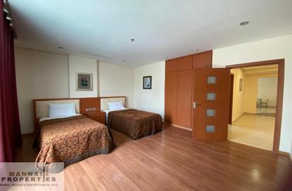 Apartment - 4 Bedrooms - 3 Bathrooms for rent in Al Juffair - Capital Governorate