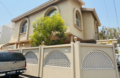Villa - 4 Bedrooms - 5 Bathrooms for rent in Mahooz - Manama - Capital Governorate Villa - 4 Bedrooms - 5 Bathrooms for rent in Mahooz - Manama - Capital Governorate